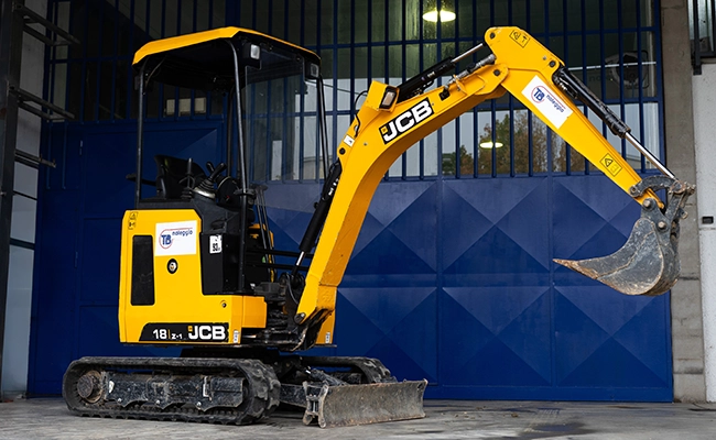 Miniescavatore a noleggio a Lugo