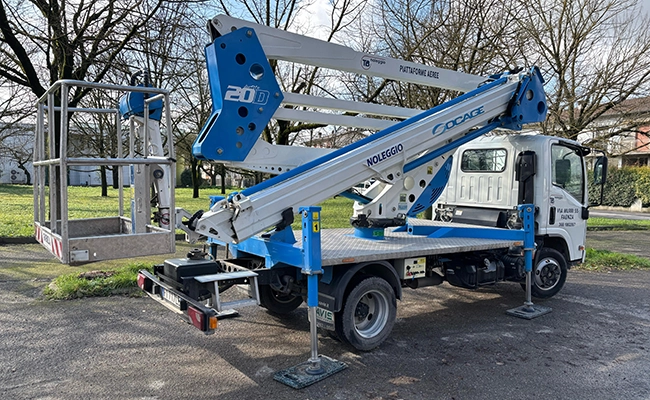 piattaforma aerea articolata telescopica socage 20 a noleggio