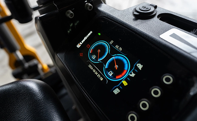 escavatore liu gong 9017 in affitto a Faenza