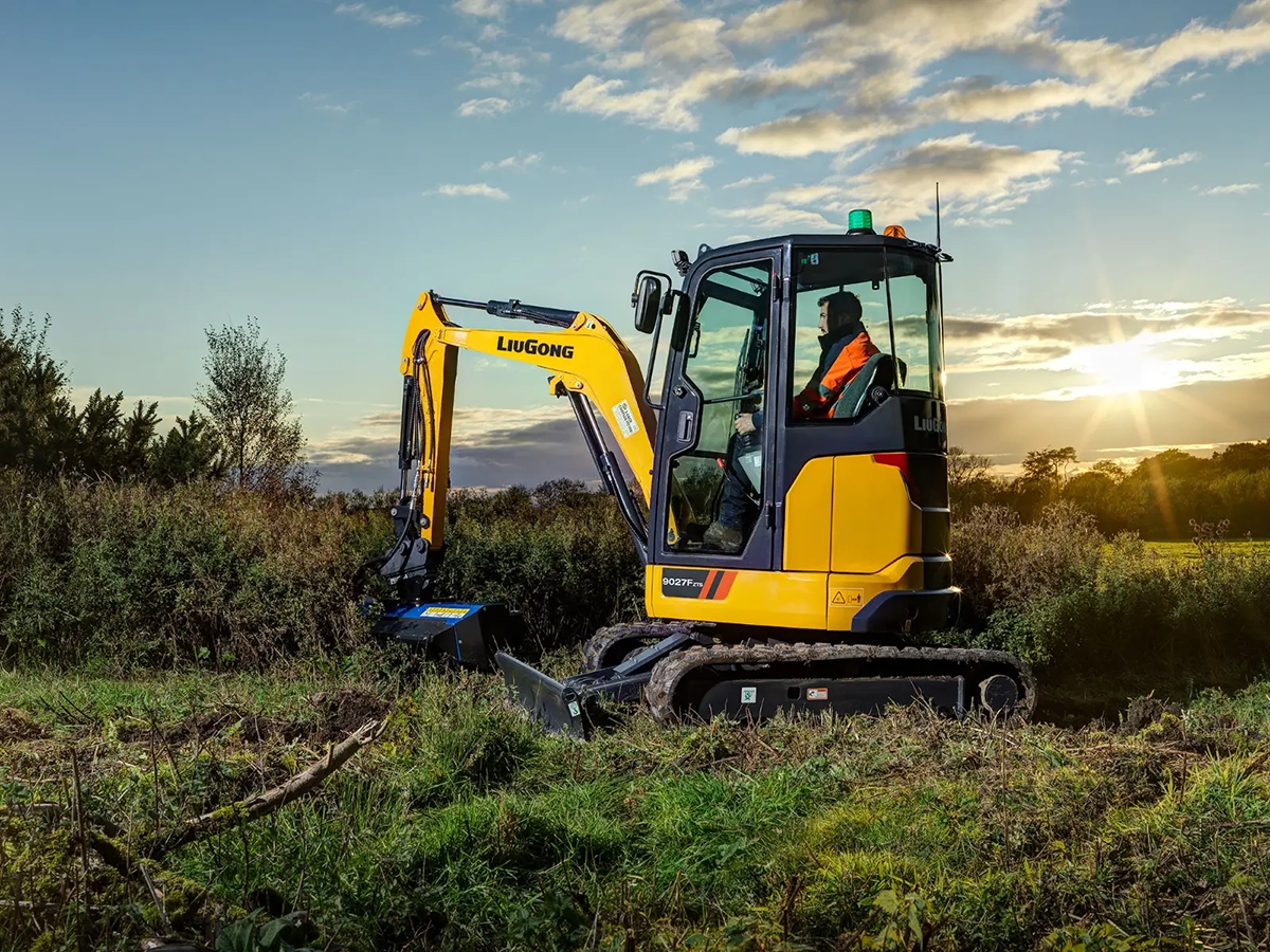 noleggio escavatori con operatore a Lugo