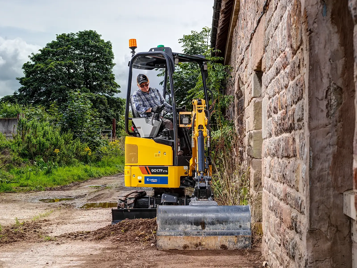 noleggio macchine movimento terra a Ravenna