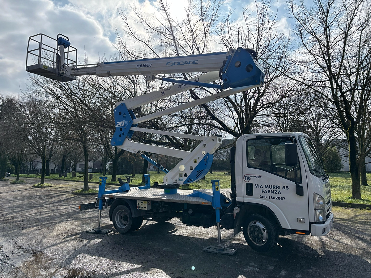 tb noleggio di piattaforme aeree e mezzi da lavoro
