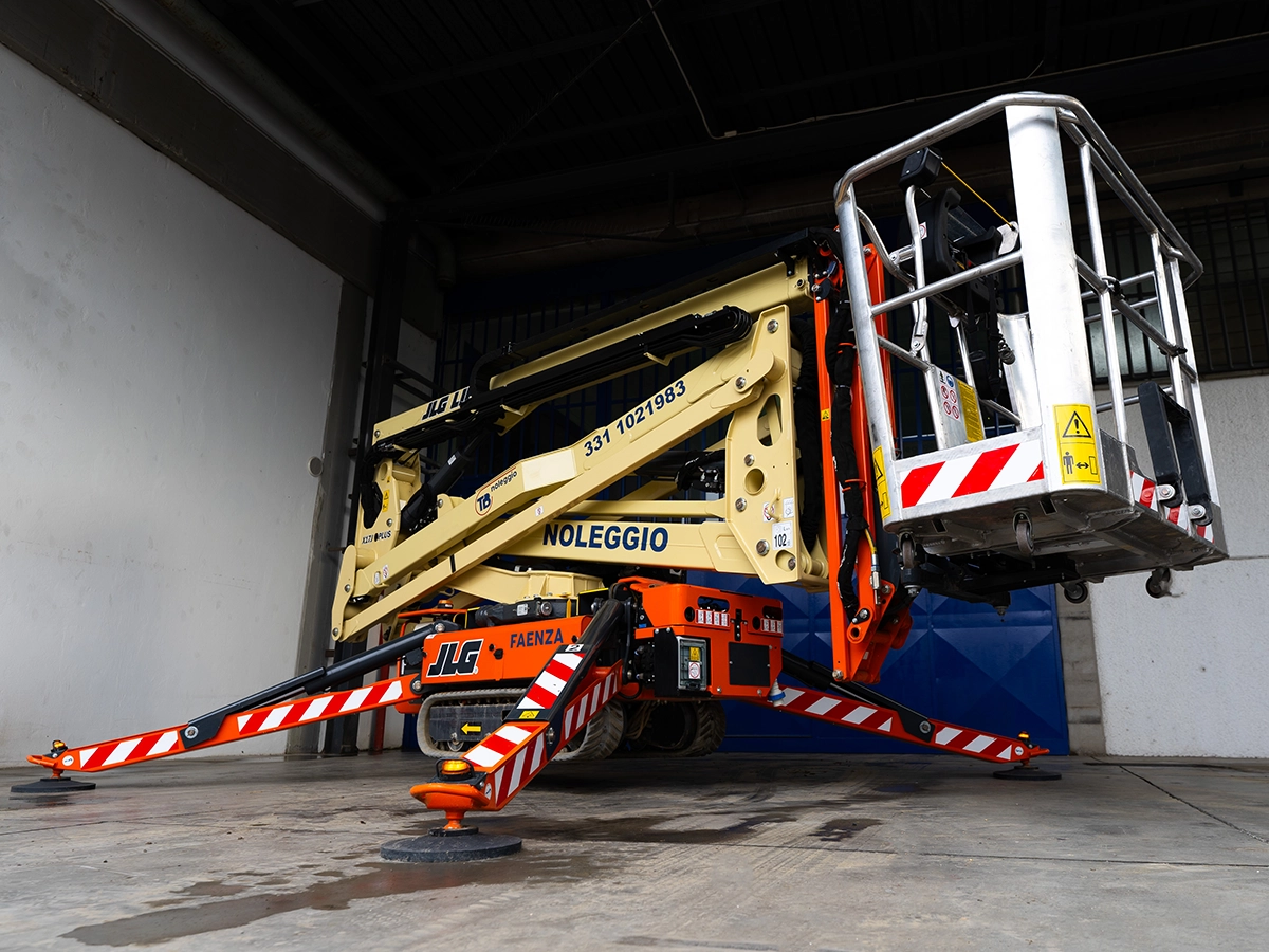 tb noleggio srl affitto mezzi da lavoro a Faenza