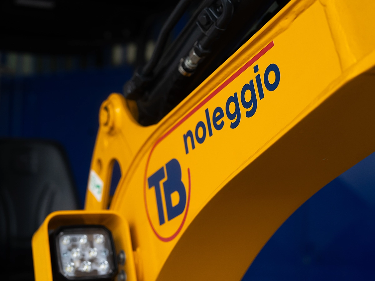 tb noleggio srl affitto mezzi da lavoro a Ravenna