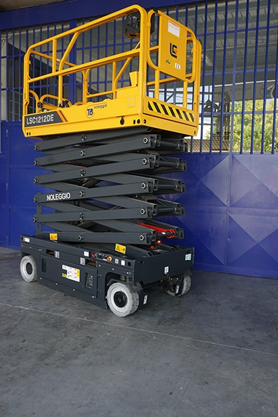 Noleggio piattaforma elevatrice a pantografo Ravenna